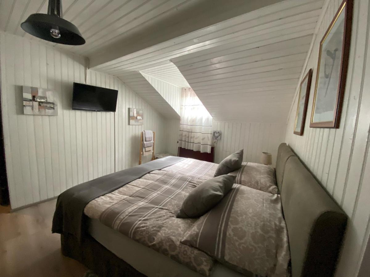 B&B Restaurant Le Pernollet Evionnaz Exterior photo